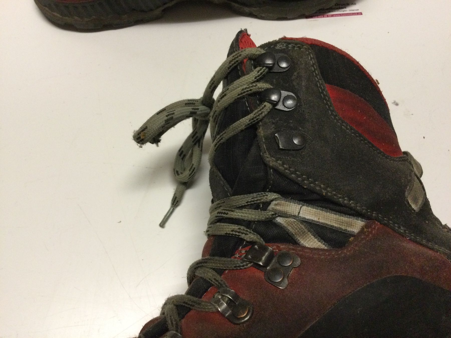 Sherpa Scarpe da uomo: Sherpa Wanderschuhe (42,5) – Usato da Achseten venduto da polarw 3