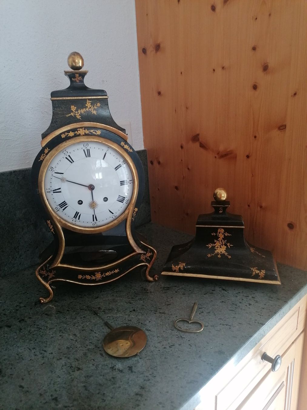 Orologi da terra & Orologi da parete: Neuenburger Pendule – Usato da Altendorf venduto da knu_86m6