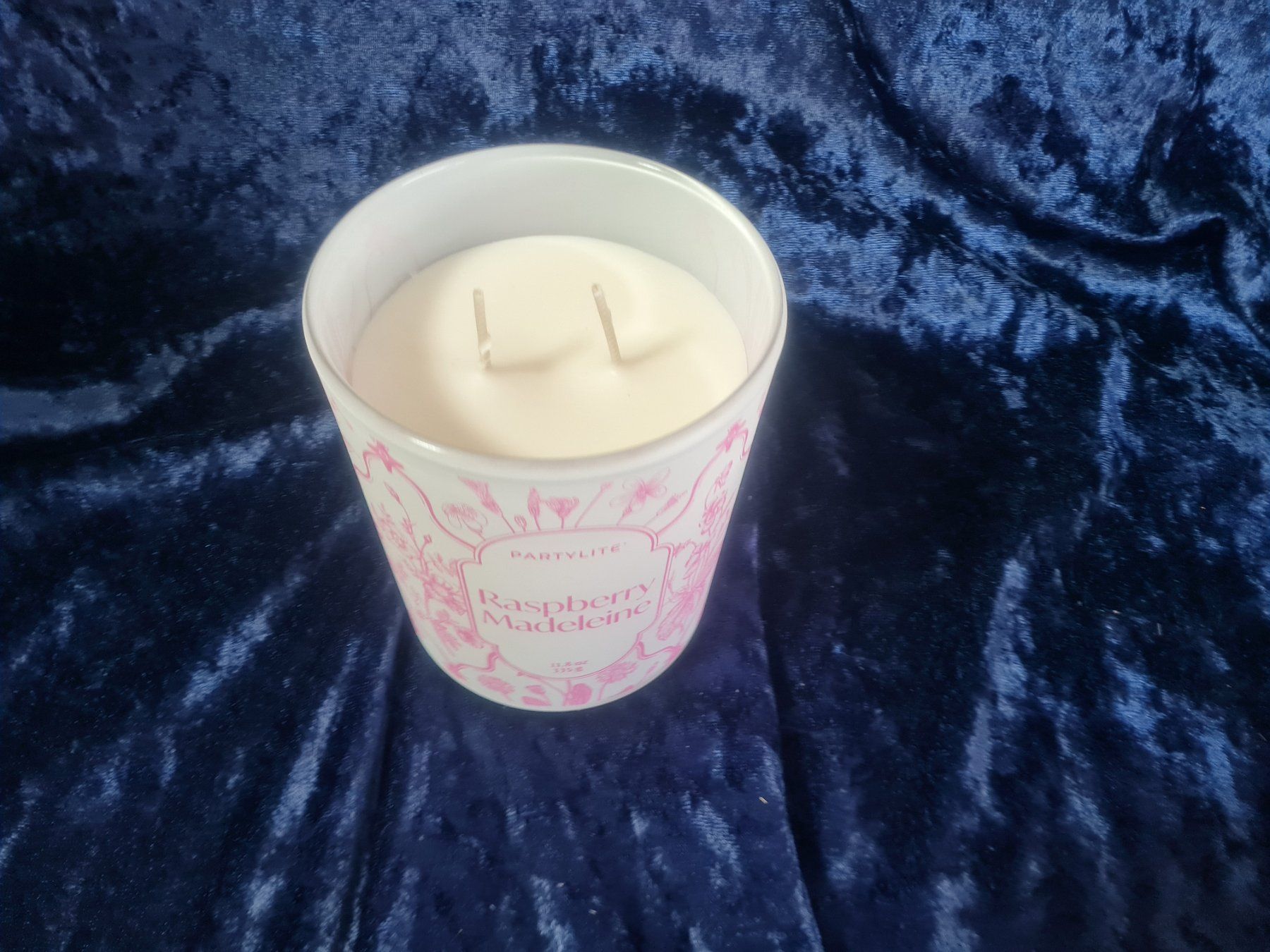 Partylite Candele: PartyLite - 2-Docht-Glas Rhaspberry Madeleine – Nuovo e nell'imballaggio originale da Othmarsingen venduto da Kleibai 1