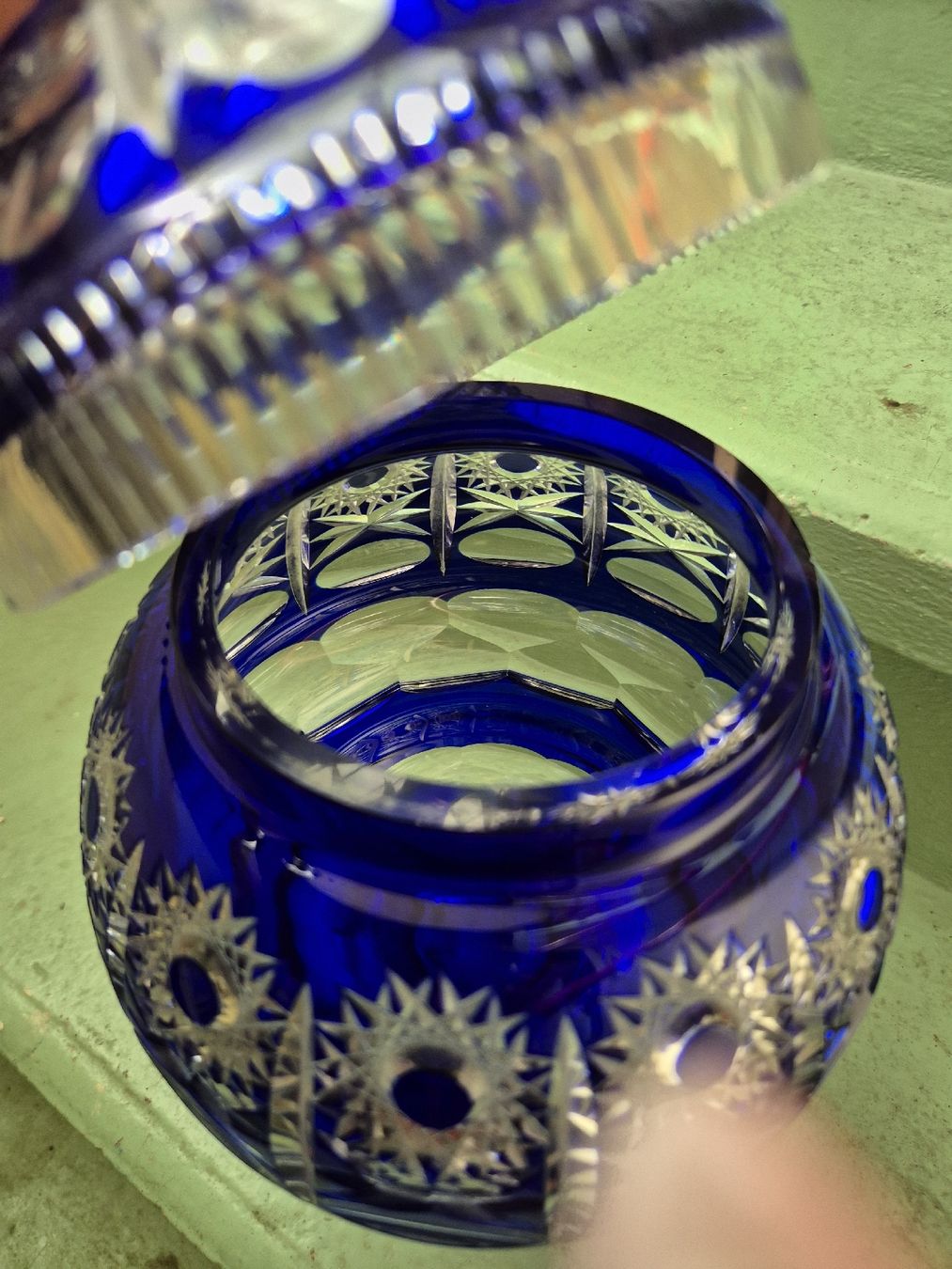Toutes les décorations: Dose Glas blau mit Deckel – D'occasion à Hindelbank par MRoeth1 3