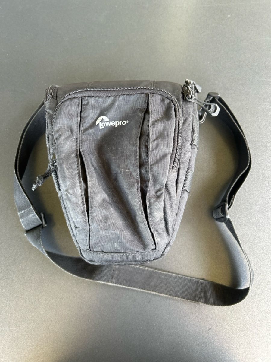 Lowepro Borse: Lowepro Revolvertasche Toploader Zoom 55 AW II – Usato da Port venduto da Matlynx