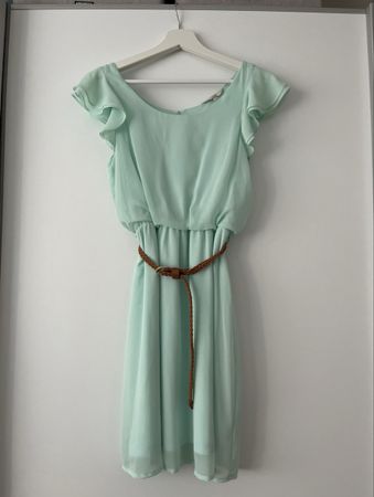 Mintgrünes Sommerkleid