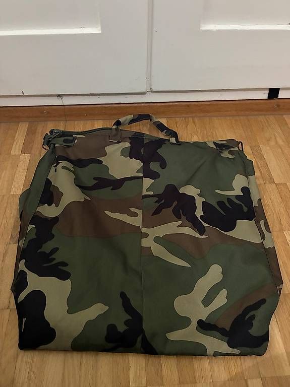 Taschen: Militär Tasche – Gebraucht aus Zürich von Kedelm 1