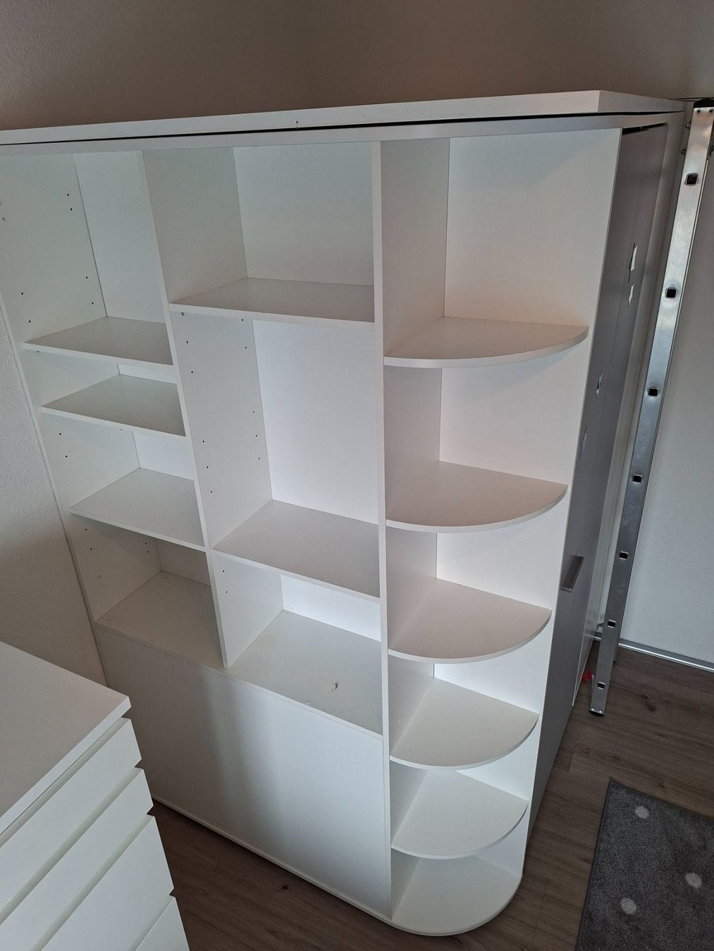 Mömax Armoires: Kleiderschrank begehbar, Ankleide – D'occasion à Koppigen par ameliechiara1 2