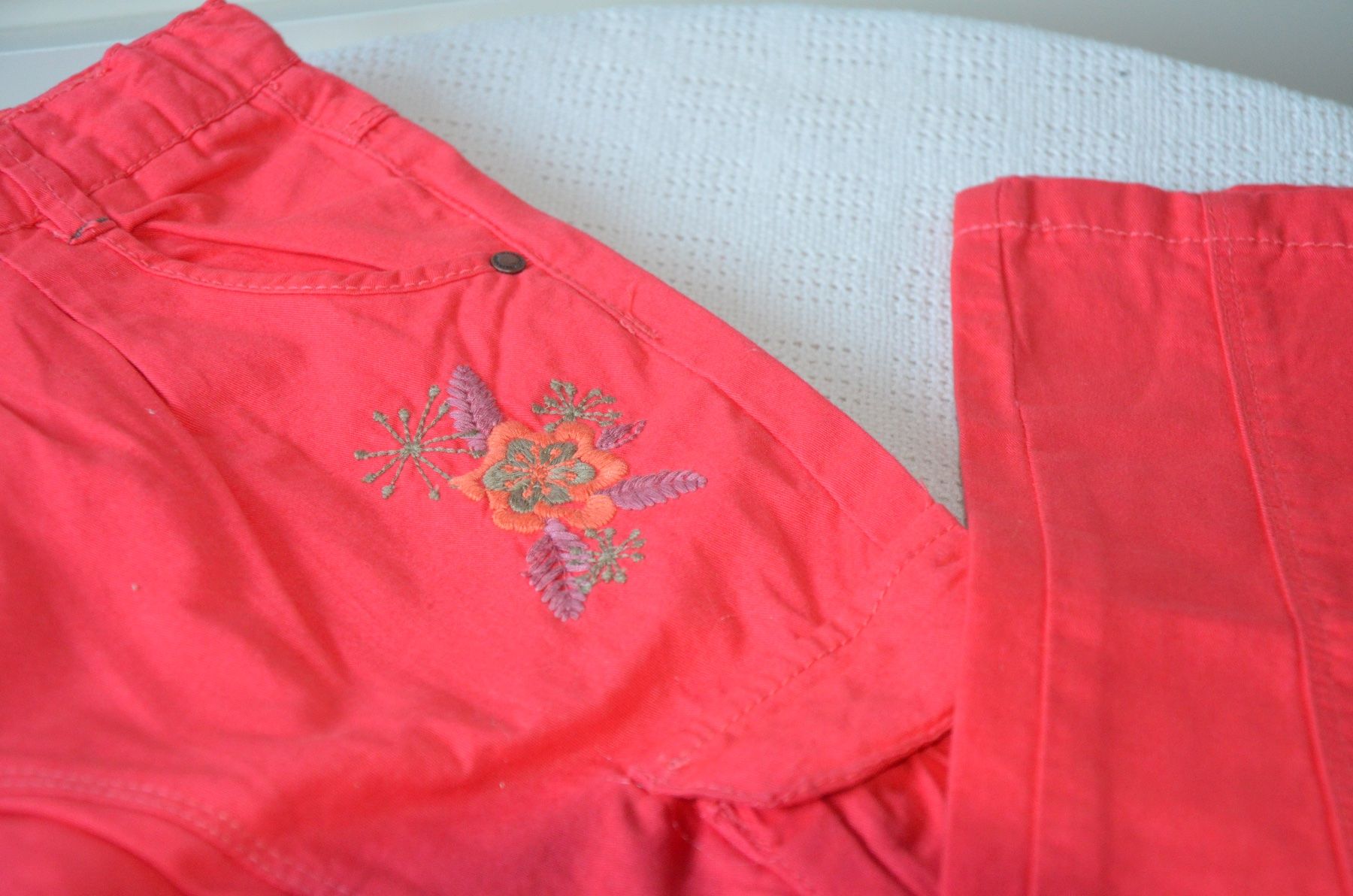 Pantaloni: TAILLE 138 - HOSE NEU – Nuovo e nell'imballaggio originale da Chiasso venduto da Dolly015 1