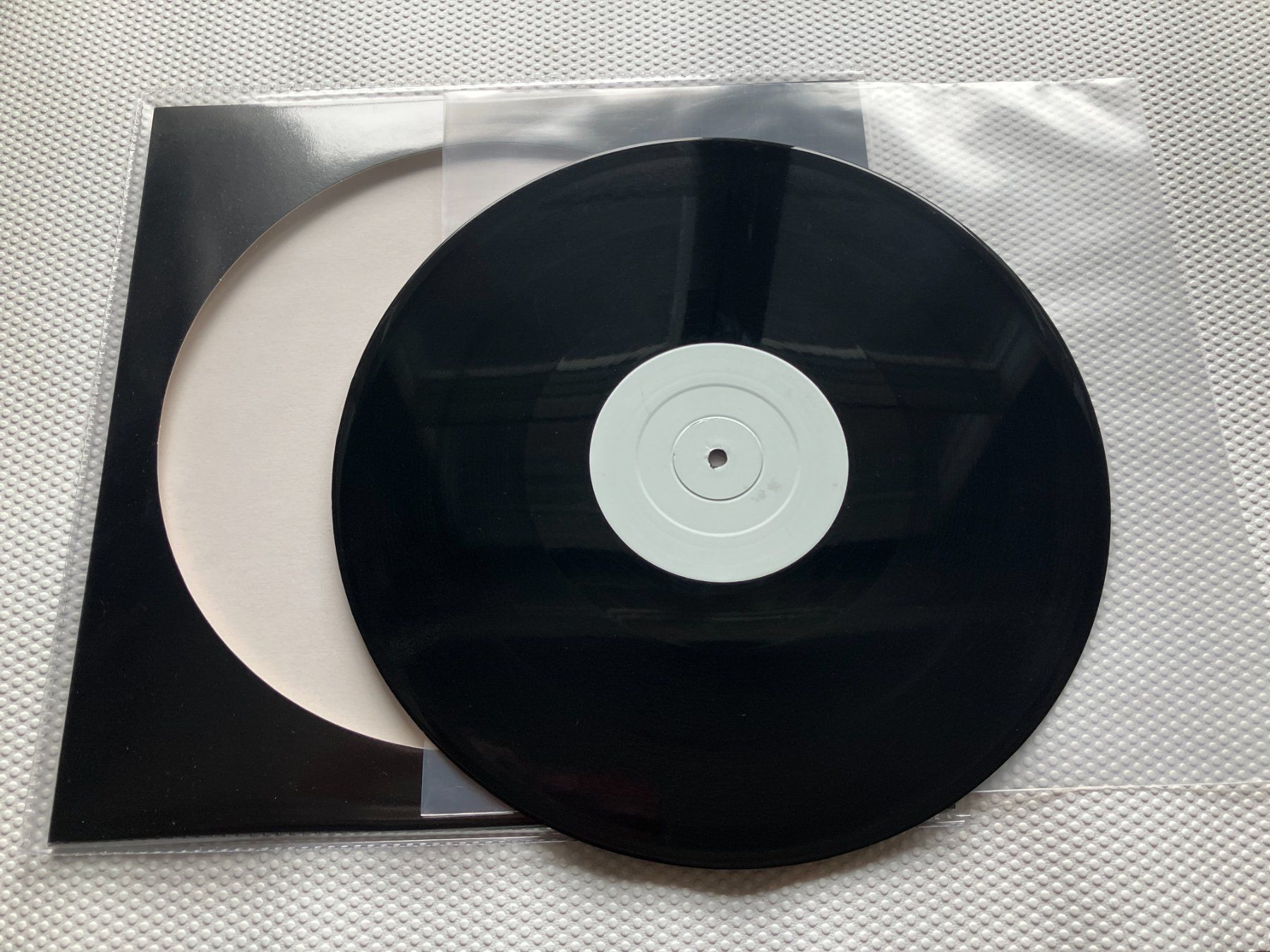 Schallplatten: SNTS – Gebraucht aus Aarwangen von Jukebox3 1