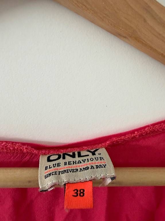 Tops: pinkes Top Only, Gr. 38 – Gebraucht aus Oftringen von violetta9 1