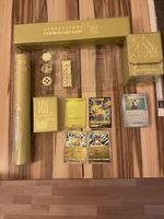 Pokémon 25th Golden Box – RIESIGES Premium Zubehör + Pikachu