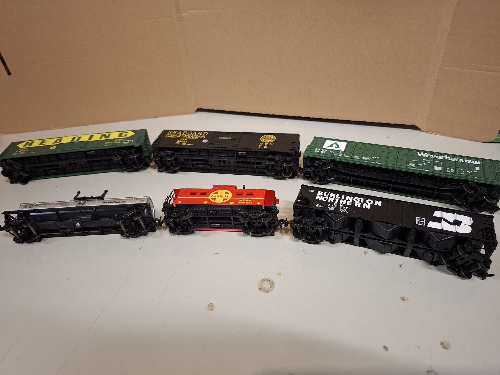 Modelleisenbahnen: Sechs Stück Güterwagen H0 NEU – Neu und originalverpackt aus Schwanden-Brienz von Burgiba3000 1