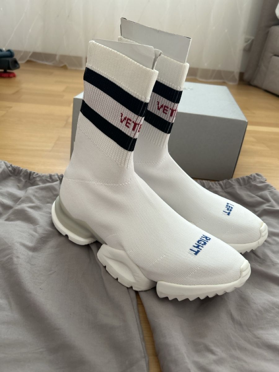 Reebok Scarpe da uomo: Vetements x Reebok Sock Runner / Sock Sneaker – Usato da Wallisellen. venduto da Raccoon31