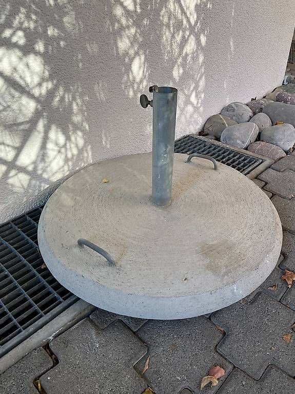 Satellitenschüssel: Satelittenantenne, Satelittenfinder mit Halteständer – Gebraucht aus Maienfeld von ang_6pbr 4