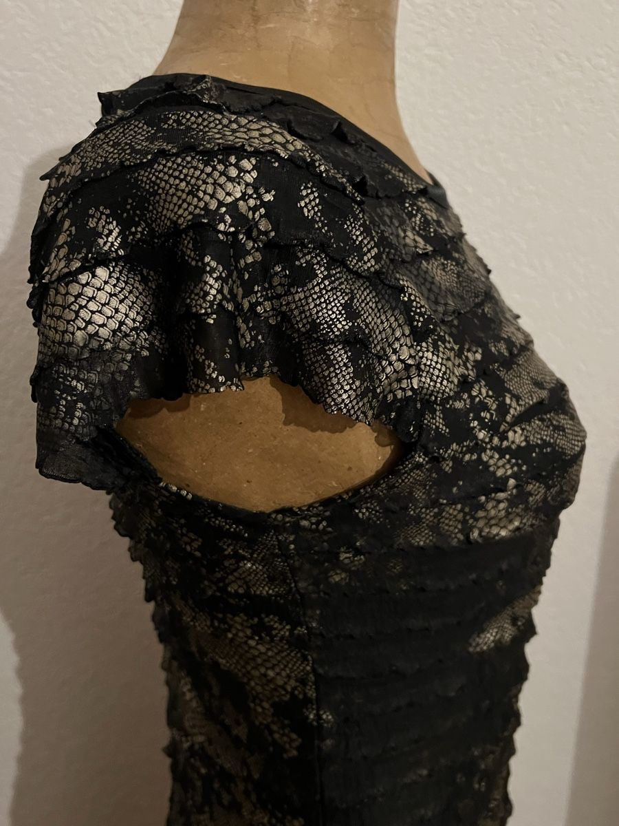 Kleider: Robe de cocktail  – Gebraucht aus St-Pierre-Clages von ste_xk6p 2