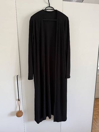 langer Cardigan schwarz, Gr. 44