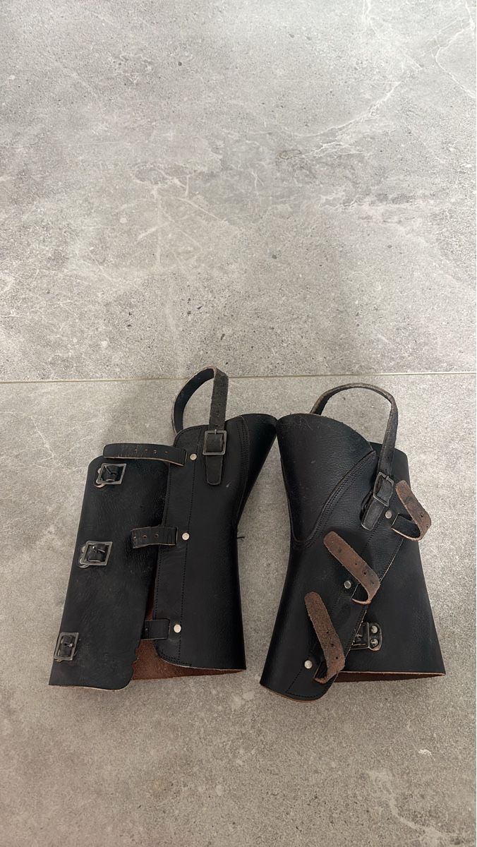 Gamaschen & Bandagen: Vintage Leather Chaps  – Gebraucht aus Biel-Benken BL von ste_86wx