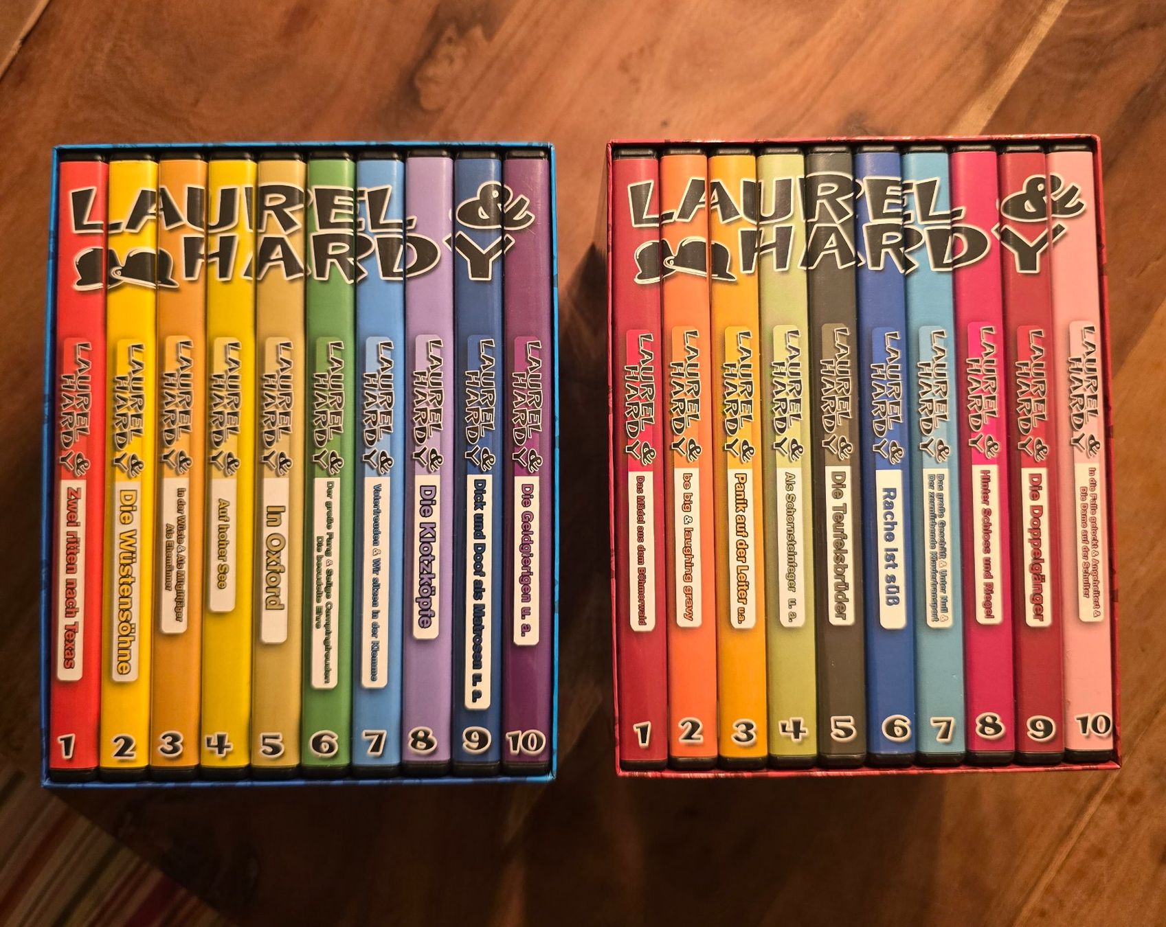 Tous les DVDs: Laurel & Hardy Box 1+2 – D'occasion à Winterthur par HCDAVOS_1921 1