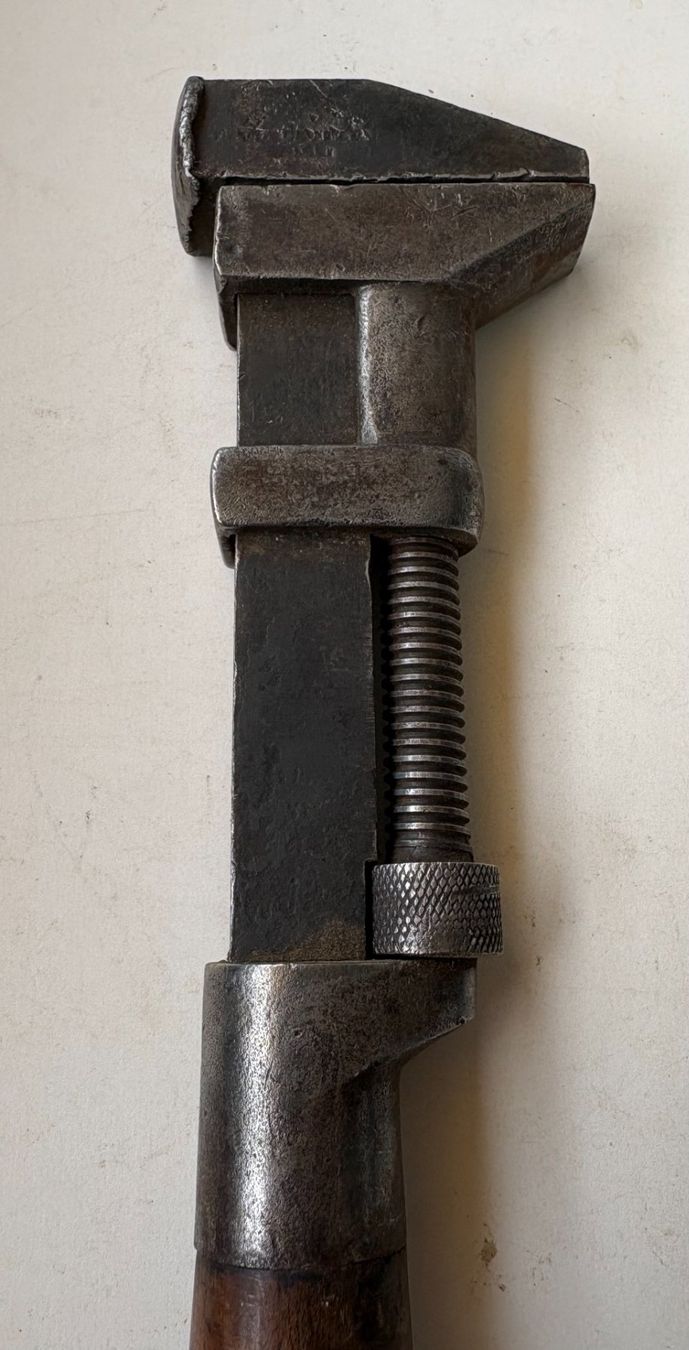 Tous les outils: ANTIKES WERKZEUG MIT PUNZE – D'occasion à Ostermundigen par wini63 1