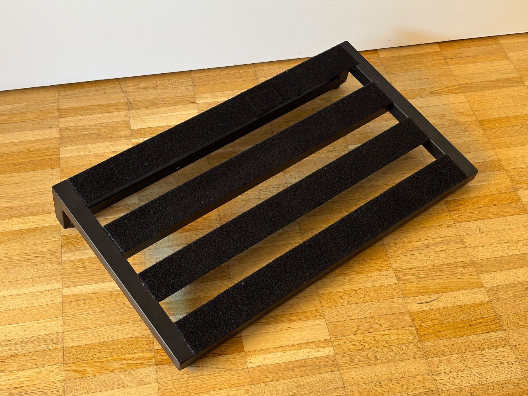 Pedaltrain Strumenti musicali: Pedaltrain Classic 1 Hardcase TC Koffer Pedalboard Gitarre – Usato da Basel venduto da Goldenera777 1