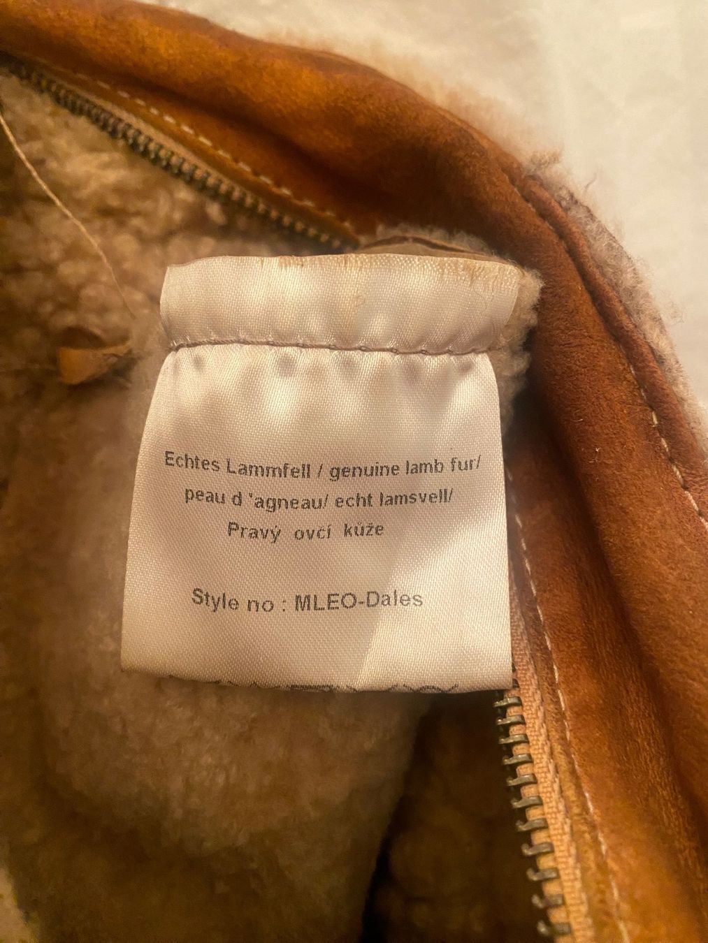 Taschen für Damen: Umhängetasche Lammfell – Gebraucht aus Luzern von lou4444 3