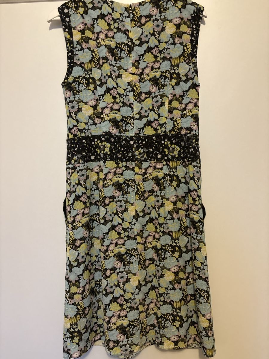 Hugo Boss Kleider: Hugo Boss Kleid, Kleid mit Blumenmuster – Gebraucht aus langenthal von rundholz7 3