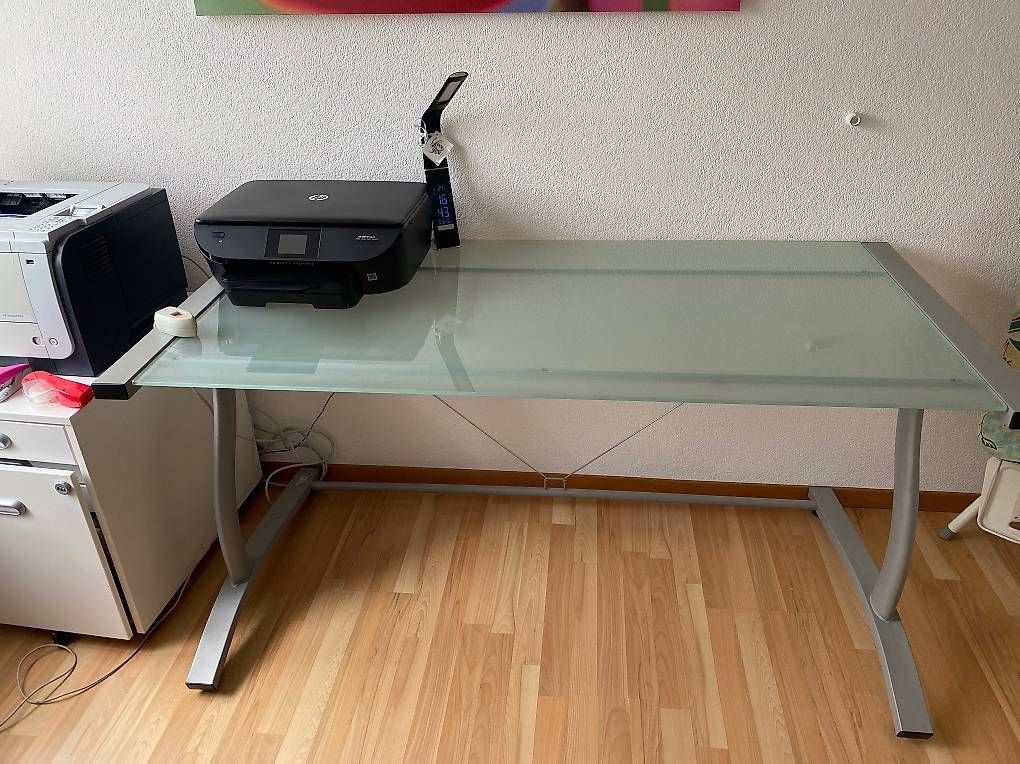 Scrivanie: Schreibtisch  – Usato da Rapperswil BE venduto da Hortensie76