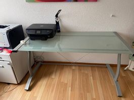 Schreibtisch 