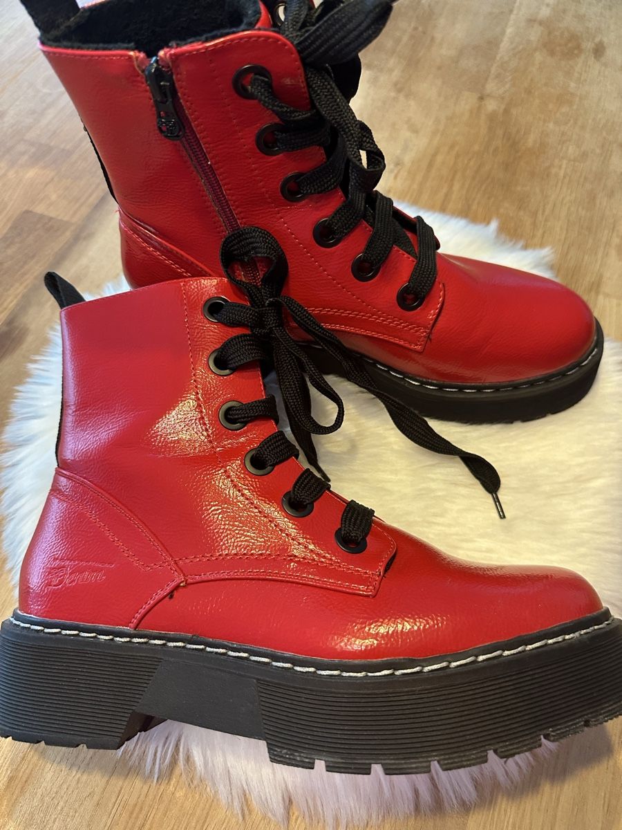 Damenschuhe: Boots – Neu (gemäss Beschreibung) aus Unterlunkhofen von car_8fpk