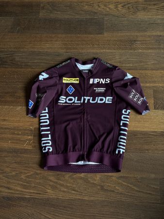 Pas Normal Studios Solitude Jersey Burgundy - Grösse S