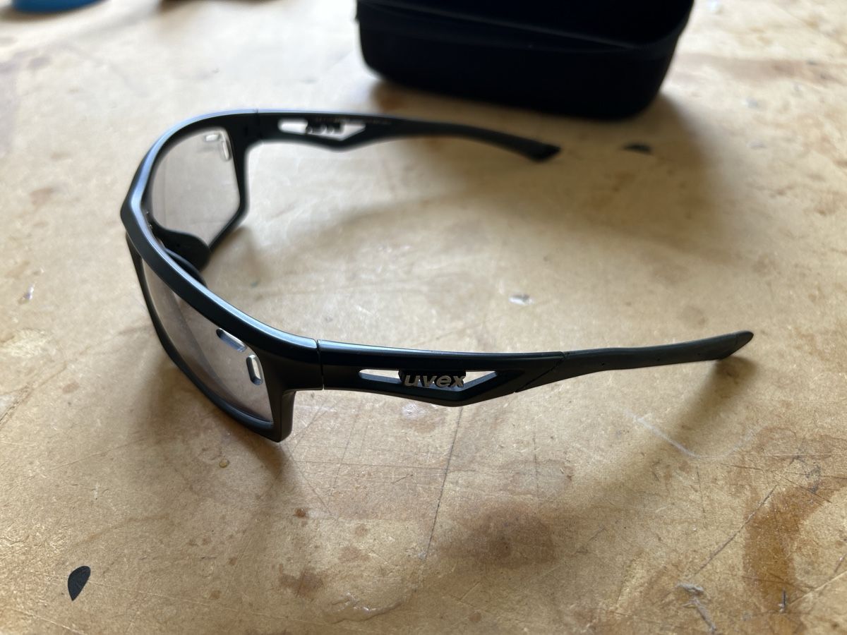 Uvex Brillen & Gläser: Uvex 700 Vario Sonnenbrille  – Gebraucht aus St.Gallen von holyhobby