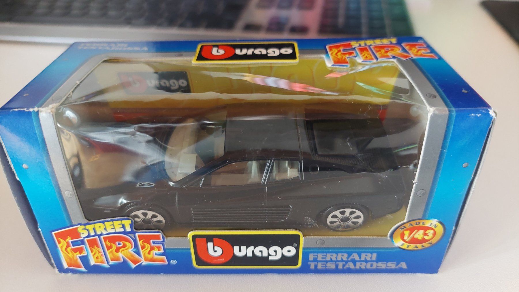 Bburago Modellini d'auto: Burago Ferrari Testarossa 1/43, schwarz – Nuovo (secondo la descrizione) da Erlinsbach venduto da pfunky