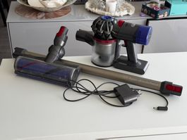 Dyson V8 Motorhead Akku-Staubsauger – Top Zustand, komplett