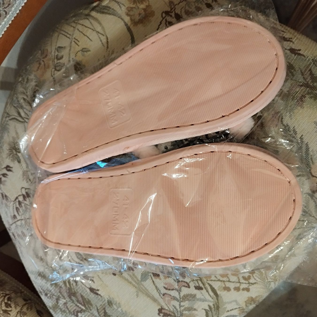Chaussures femmes: Hausschuh gr 41 eu new – Neuf avec emballage d'origine à Basel par pro_79rs 4