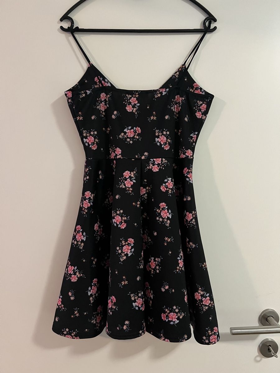 Vestiti: Kleid mit Blumenmuster M – Usato da Naters venduto da grxnsx 1