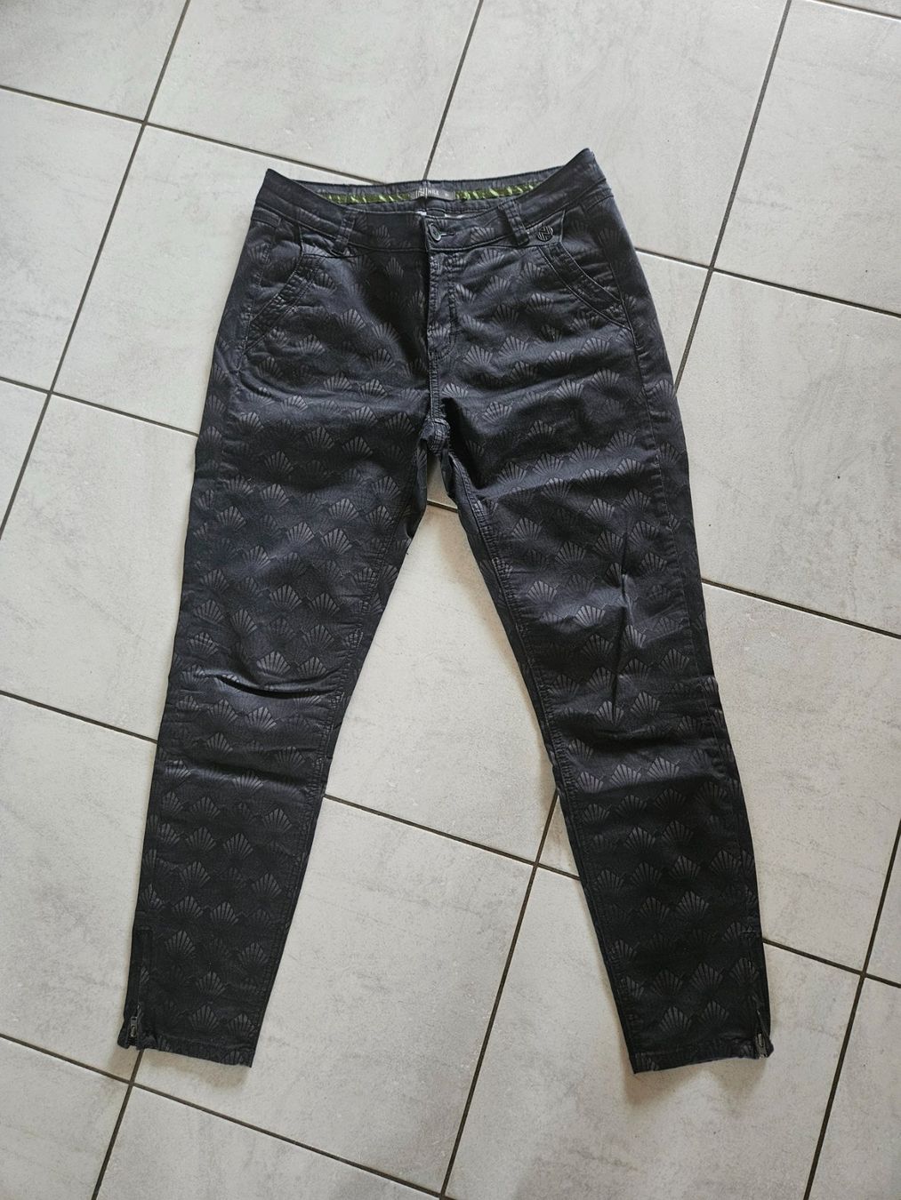 Nile Pantaloni: Nile Hose – Usato da Aefligen venduto da Ninibe4