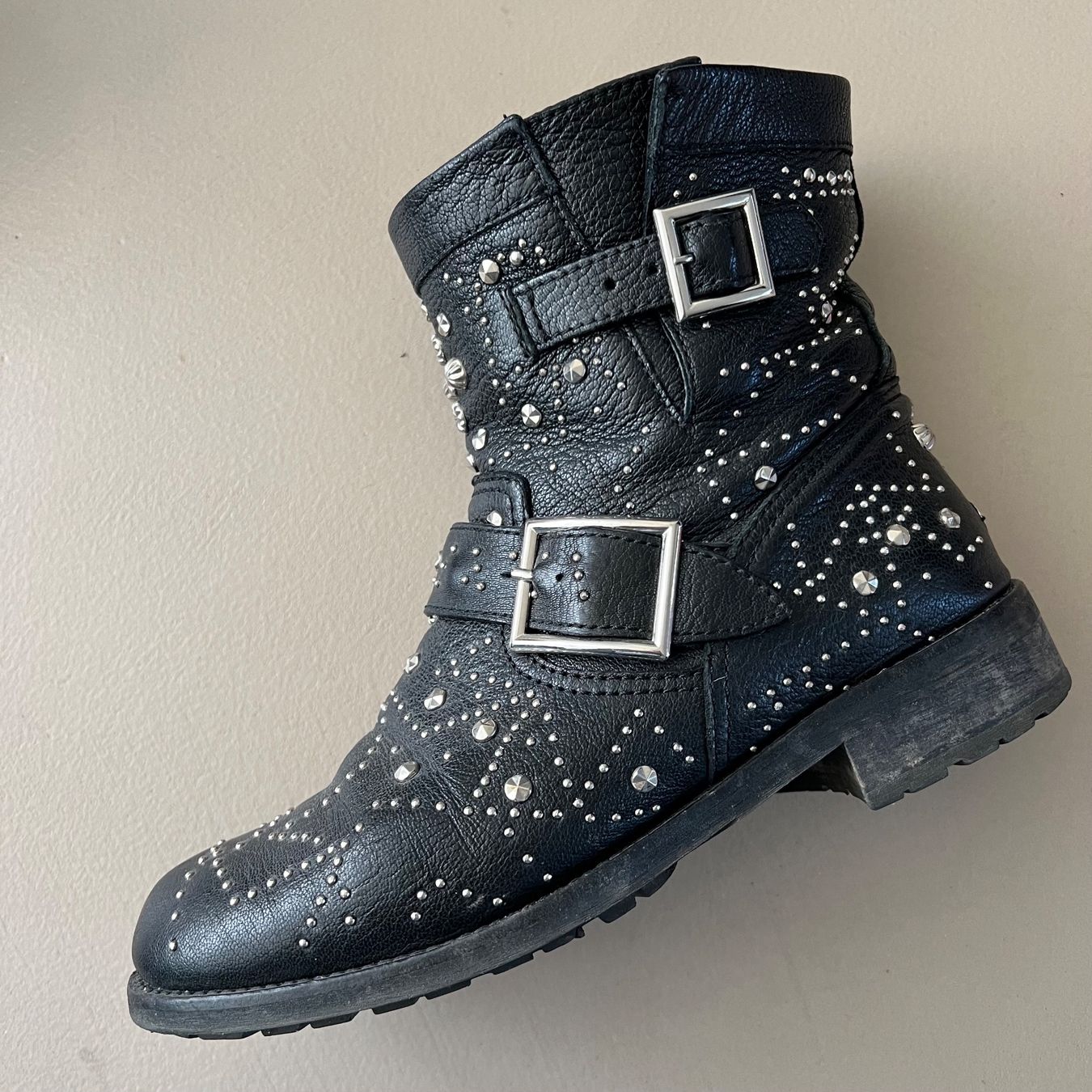 Jimmy Choo Scarpe da donna: JIMMY CHOO Biker Boots 🖤 – Usato da Zürich venduto da ClosetQueen
