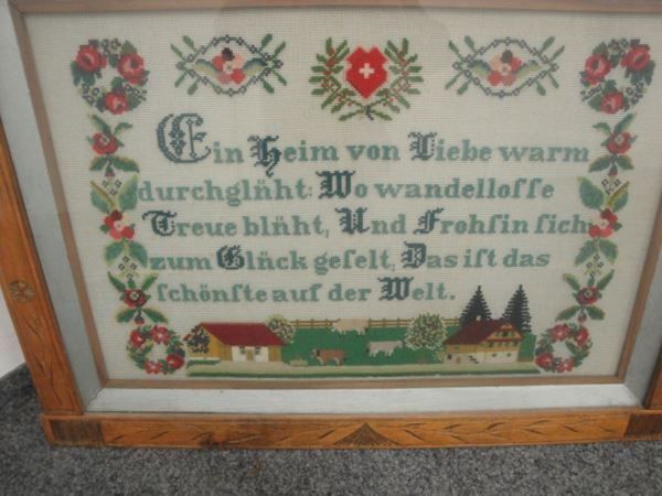 Poster & Bilder: Geschnitzter Holzrahmen mit Stickerei – Gebraucht aus Trachslau von post35 1