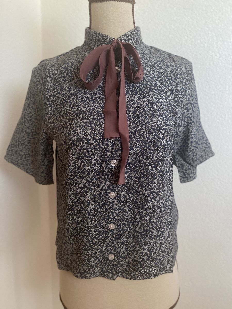 Camicette: Chemise taille 38 - Imprimé feuilles – Nuovo e nell'imballaggio originale da Romont FR venduto da jeanne110 3