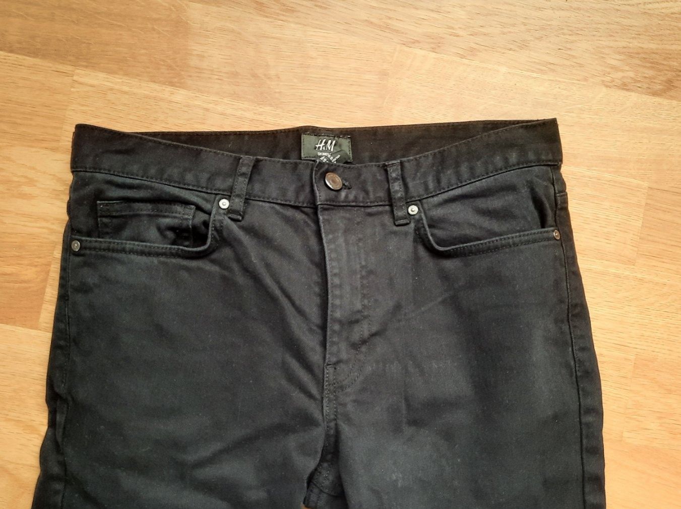 Pantaloni: ***H&M*** Jeans schwarz Gr 29 – Usato da Wädenswil venduto da H2H_Secondhandshop 2