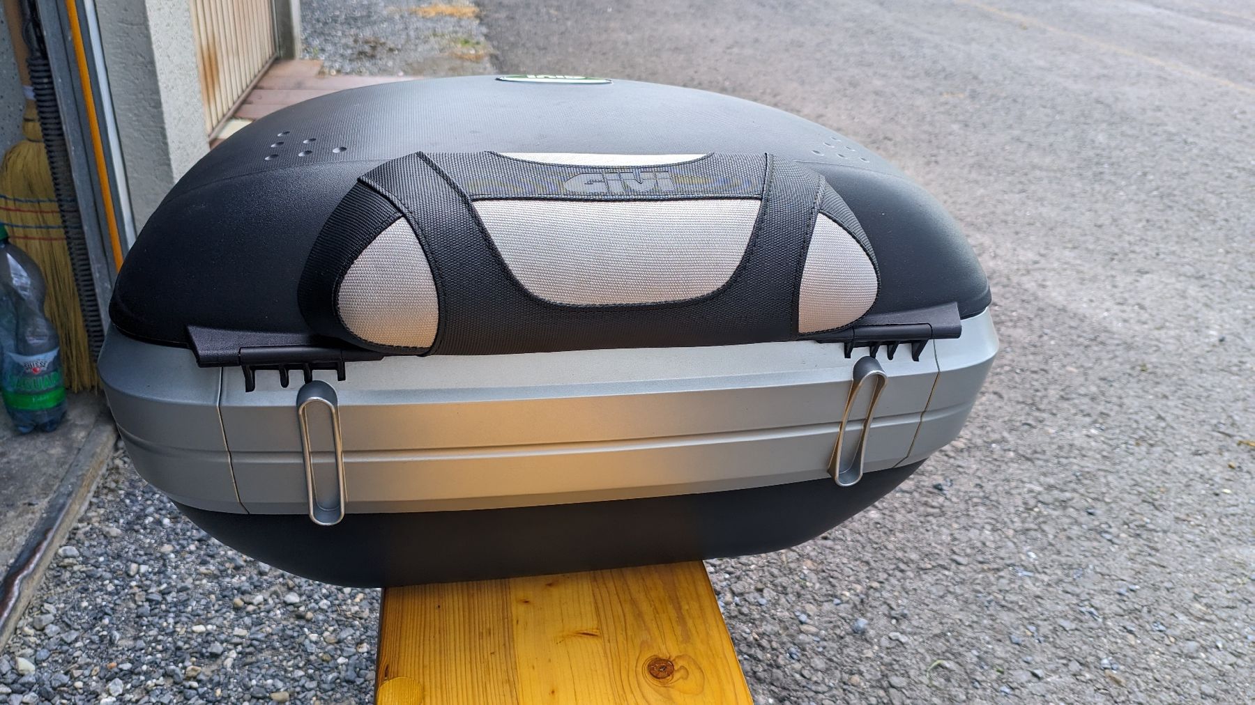 Givi Topcase: Givi Topcase Maxia – Usato da St. Margrethen SG venduto da vas_8tsg 3