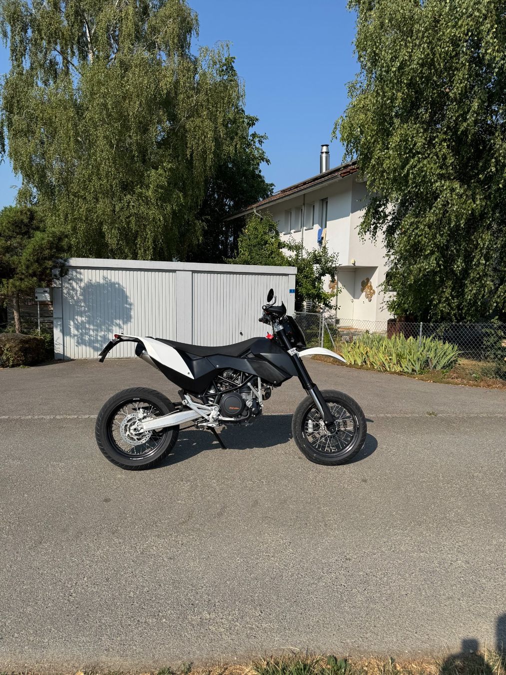 Strada: KTM 690 SMC – Usato da Vinelz venduto da coupecartel