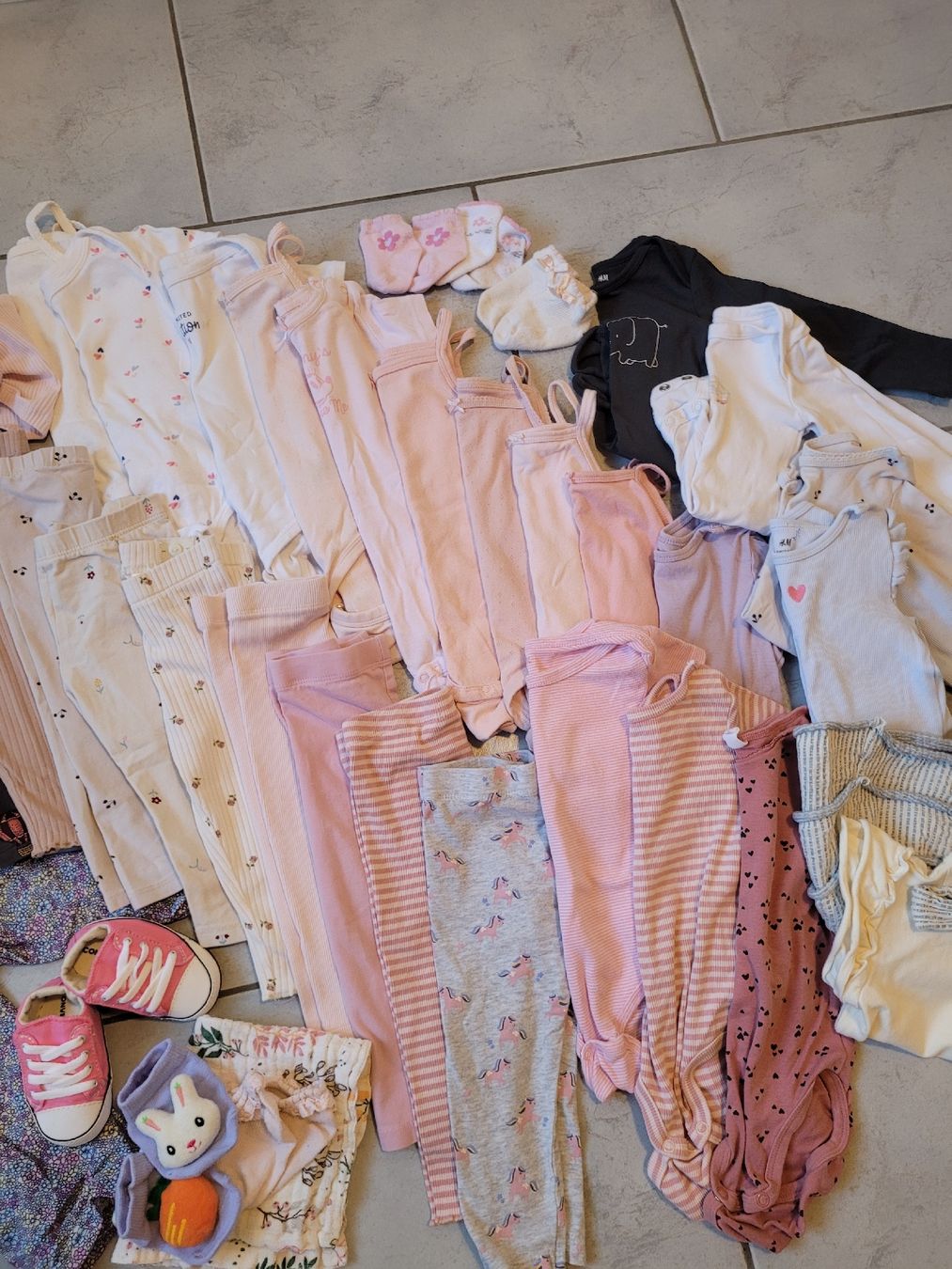 Lotti & Set di vestiti: Kinderkleider Set Grösse 80 Mädchen – Usato da Gisikon venduto da Flowerpower92 3