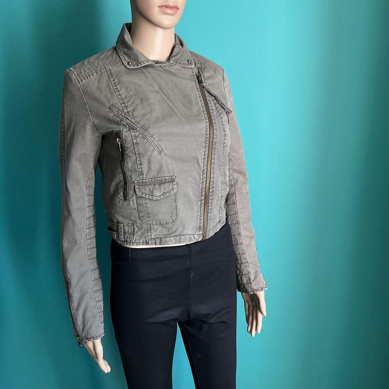 Mango Jacken: MANGO Jacke 💚 – Gebraucht aus zürich von vintage12 5