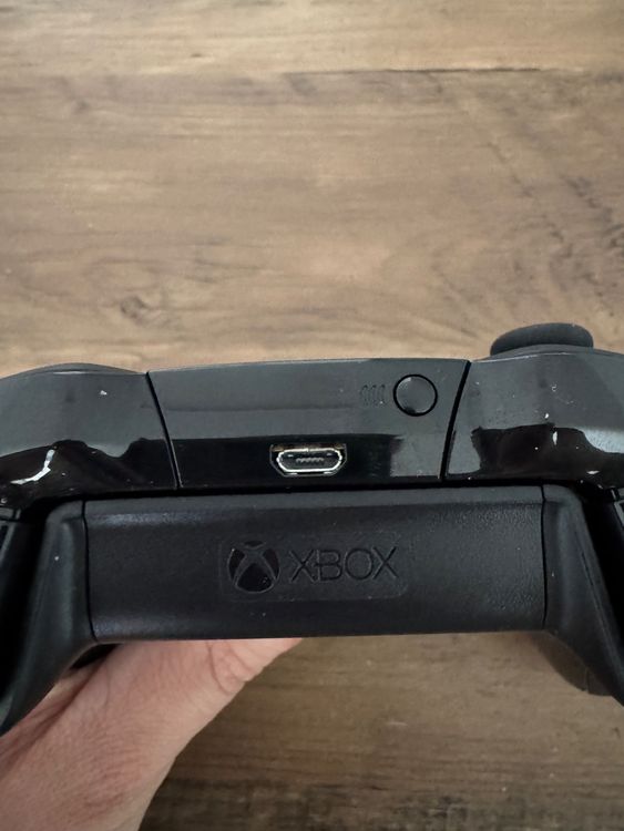 XBOX One Controller (Batterie, kein Akku) 3