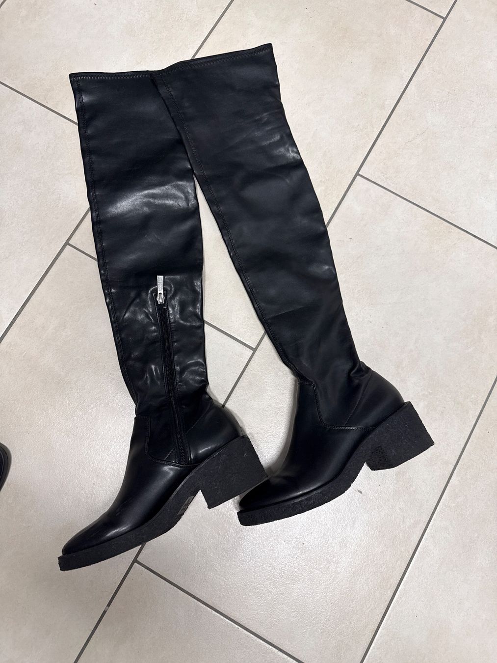 Zara Chaussures filles: STIEFEL ZARA gr 36 – D'occasion à Birr par WalkyriaM 2