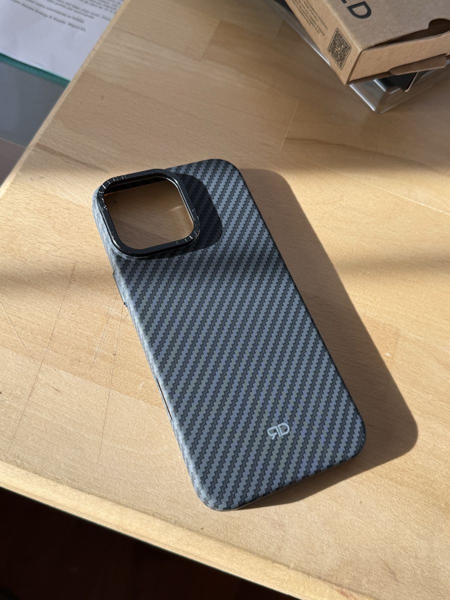 Apple Cover & Protezioni schermo: Coque iPhone 16 Pro Max – Usato da Neyruz FR venduto da dom1964