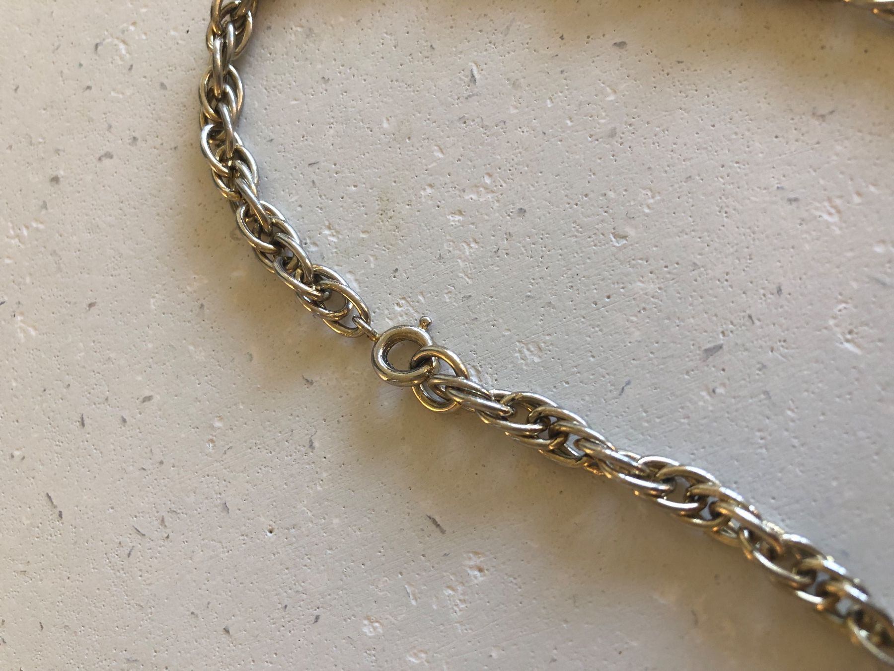 Catenine: Kette mit Anhänger Einzelstück – Usato da Zürich venduto da springsummer 5