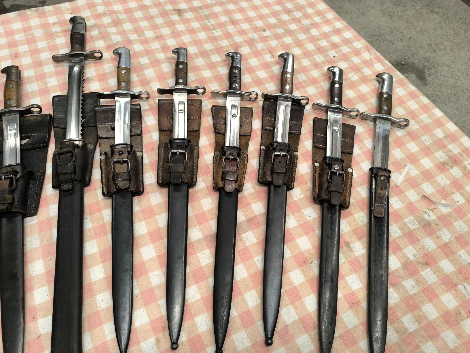 Schweizer Armee Stichwaffen: Divers  Bajonett . Faschinenmesser Armee CH – Gebraucht aus Cama von anto_a 3