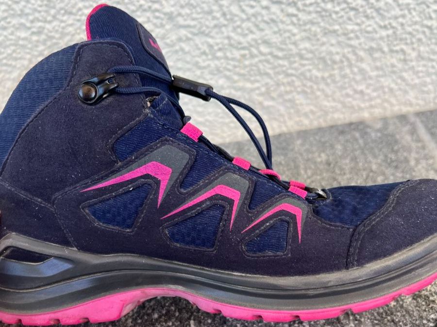 Lowa Schuhe für Mädchen: Lowa-Wanderschuhe, neuwertig, Gr. 37 – Gebraucht aus Seuzach von lalolina 2
