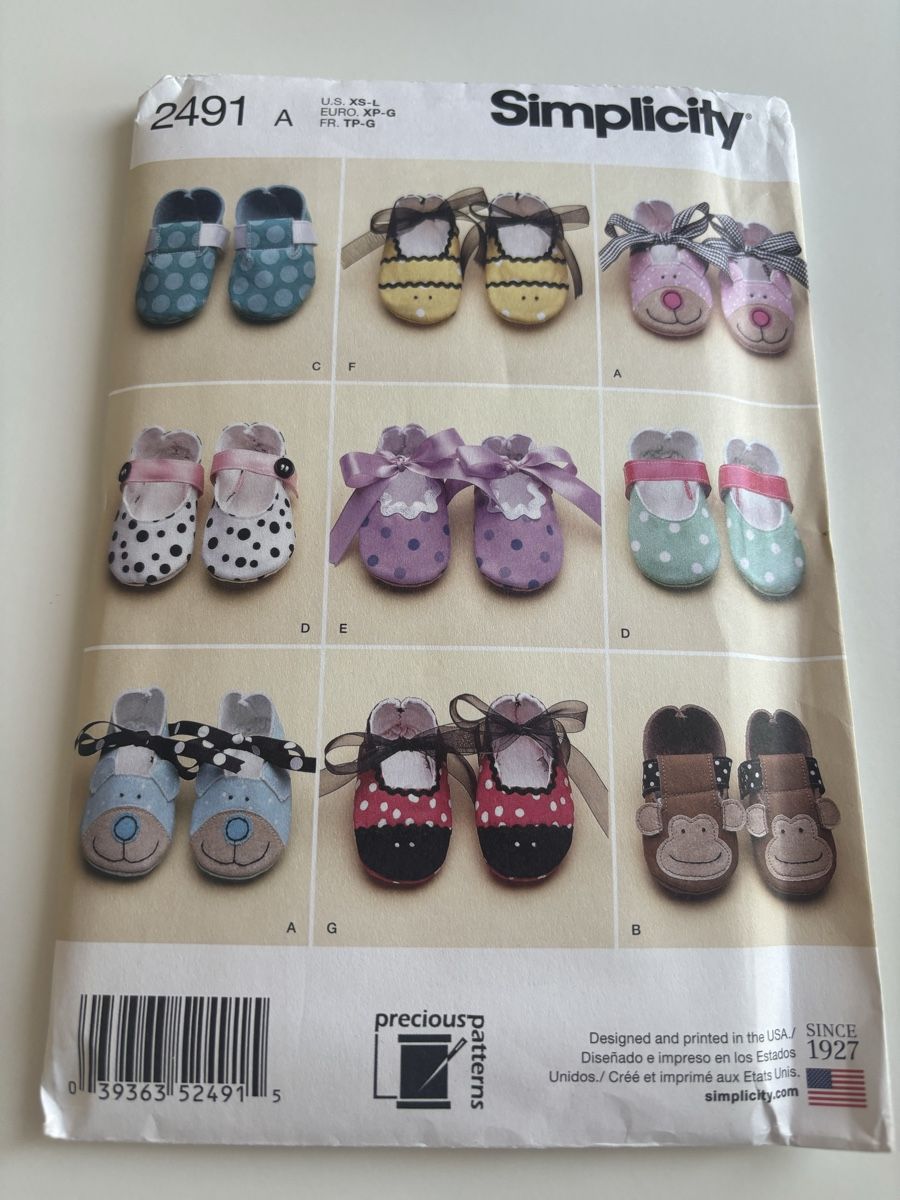 Patrons: Baby shoe sewing patterns in English  – Neuf avec emballage d'origine à Rüti ZH par lau_5yjf