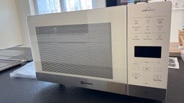 Bauknecht Mikrowelle Grill Kombi wie neu, wenig gebraucht