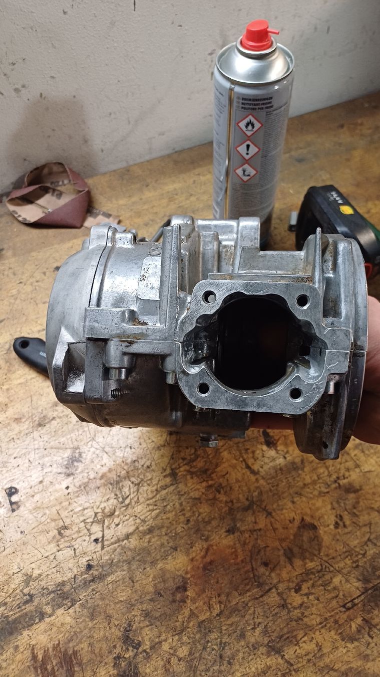 Puch Ciclomotori: Puch e50 Polini Gehäuse mit Zylinder – Usato da Wengi b. Büren venduto da egg_cfm2 1